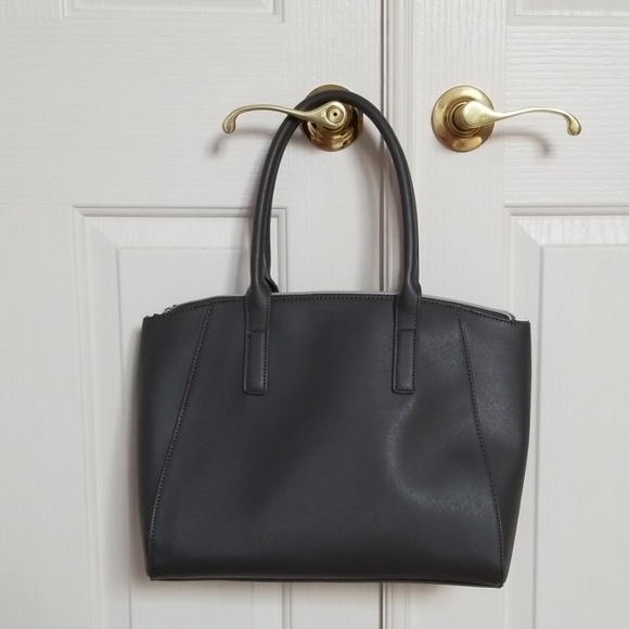 Handbag - Picture 2 of 3